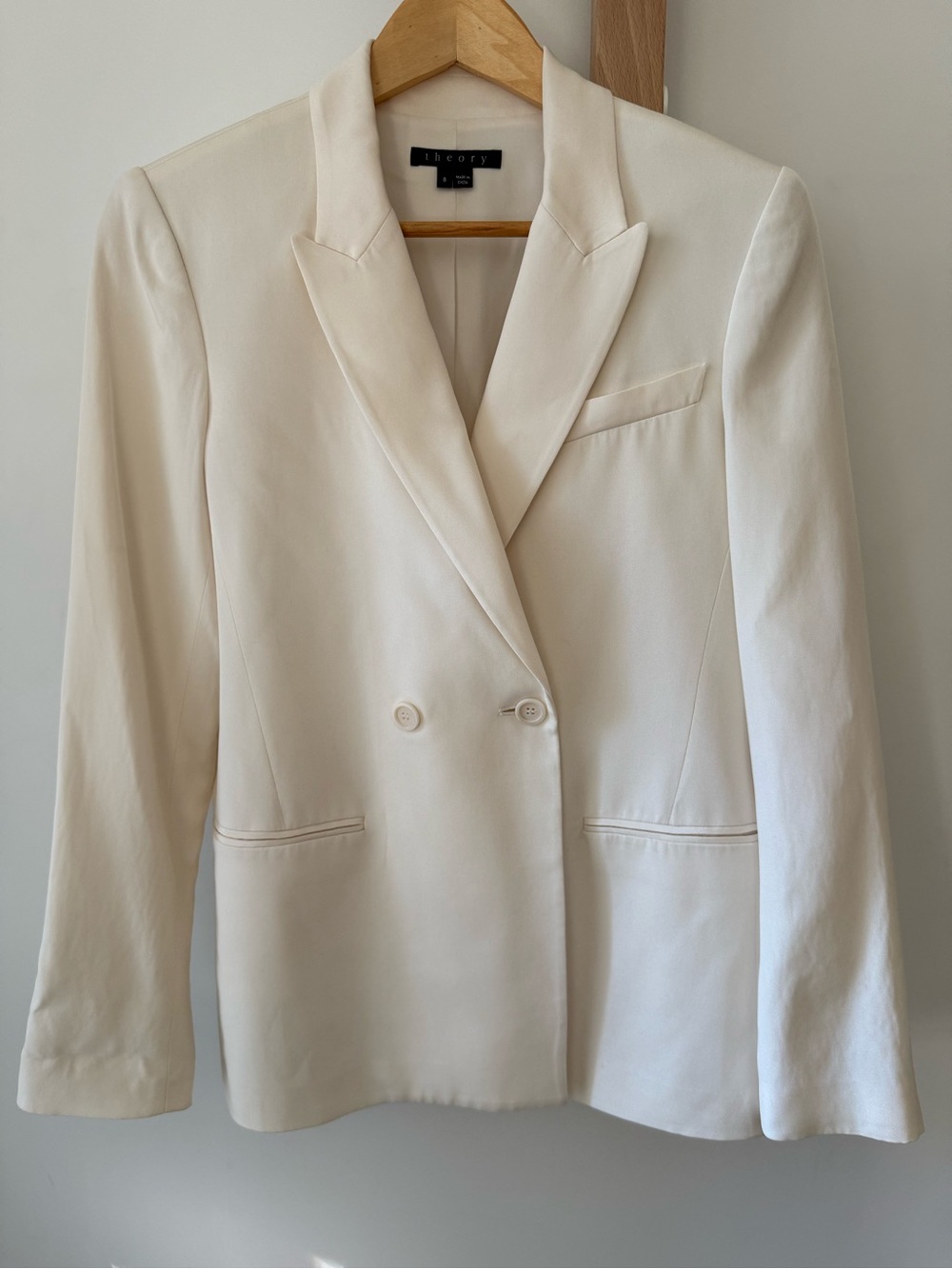 Theory 100% silk Cream Jannison Double-Breasted Blazer